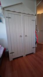 Houten meubelen kinderkamer commode, 2 deurs kast, ledikant, Kinderen en Baby's, Kinderkamer | Commodes en Kasten, 90 tot 105 cm