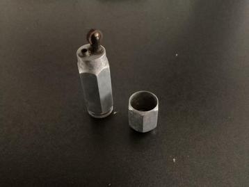 Vintage Aluminium Aansteker beschikbaar voor biedingen