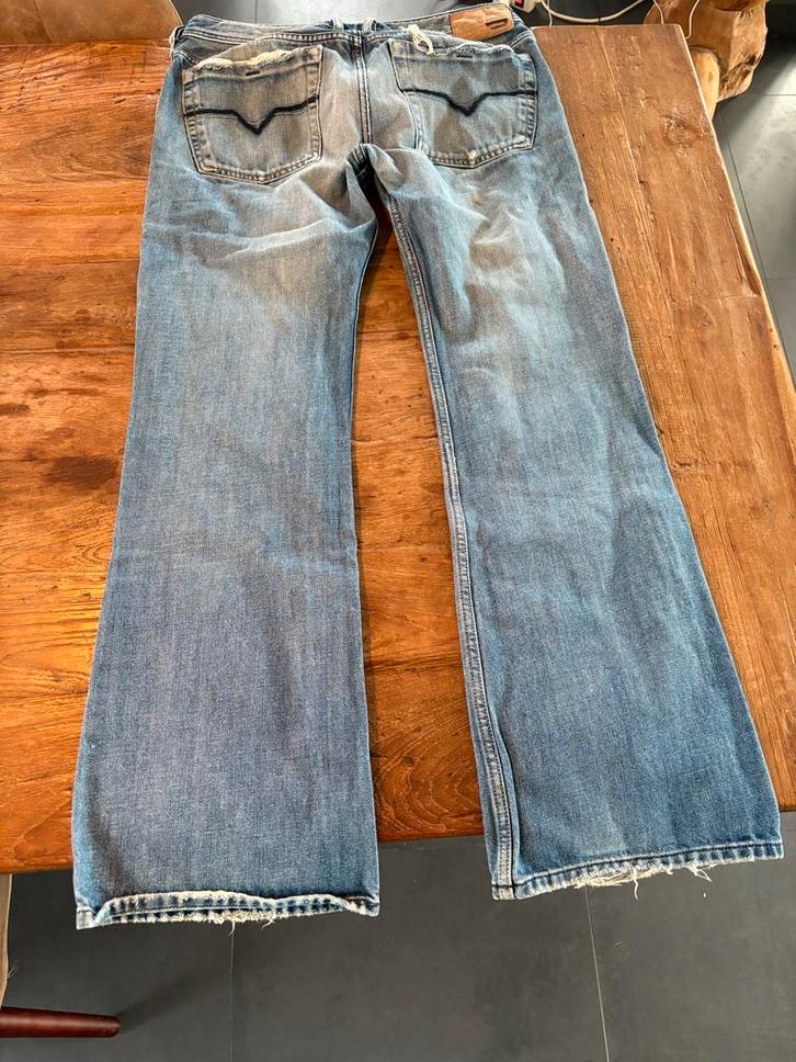 Diesel Zathan spijkerbroek W34 L32 met scheur, Kleding | Heren, Spijkerbroeken en Jeans, Gedragen, W33 - W34 (confectie 48/50)