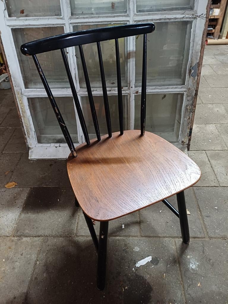 Vintage stoel, Tapiovaara model., Huis en Inrichting, Stoelen, Ophalen, Gebruikt, Bruin, Eén