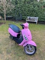 Sym scooter roze 50cc, Ophalen, Zo goed als nieuw, Benzine