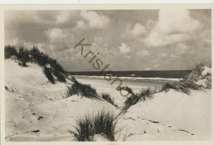 Terschelling - Hoorn - Doorkijk [KRST009-0148, Verzamelen, Ansichtkaarten | Nederland, Gelopen, Waddeneilanden, 1960 tot 1980