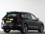 Volkswagen Tiguan R-Line 1.4 TSI 125 PK | LED Plus | Trekhaa, Voorwielaandrijving, 4 cilinders, Zwart, Origineel Nederlands