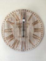 Nieuw Landelijk Houten Wandklok 60cm Stoer, Ophalen of Verzenden, Nieuw, Wandklok
