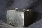 Pyriet Kubus – Navajún, Spanje, Verzamelen, Mineralen en Fossielen, Ophalen of Verzenden, Mineraal
