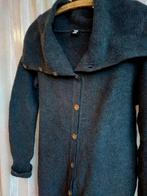 Lang warm wollen vest, trachten stijl gebreid. XL/ xxl, Maat 46/48 (XL) of groter, Ophalen of Verzenden, Zo goed als nieuw, Onder de knie