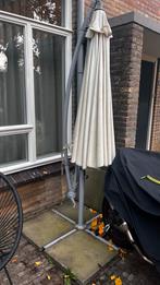 Gratis Parasol - Wel even schoonmaken!, Tuin en Terras, Ophalen, Gebruikt, Kantelbaar, 2 tot 3 meter