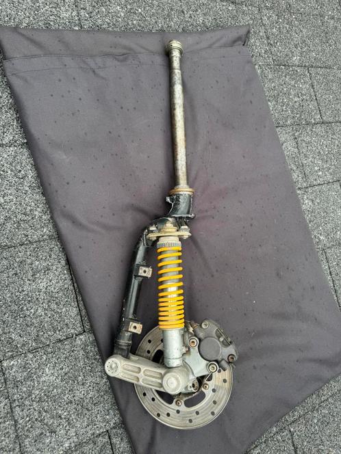 Zip sp 98 vork / sp voorvork 100% recht / 100% orgineel, Fietsen en Brommers, Brommeronderdelen | Scooters, Zo goed als nieuw