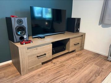 TV meubel beschikbaar voor biedingen