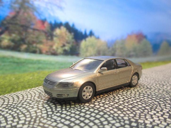 Volkswagen Phaeton - Wiking metallic zilver, Hobby en Vrije tijd, Modelauto's | 1:87, Zo goed als nieuw, Auto, Wiking, Ophalen of Verzenden