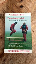 Boek - tussen hemel en hok - Bobby haarms en zijn Ajax, Ophalen of Verzenden, Zo goed als nieuw, Balsport