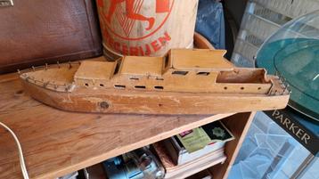 Oud schipje. Stukje huisvlijt beschikbaar voor biedingen