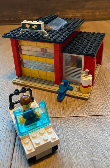 Lego legoland 6369 Service station  beschikbaar voor biedingen