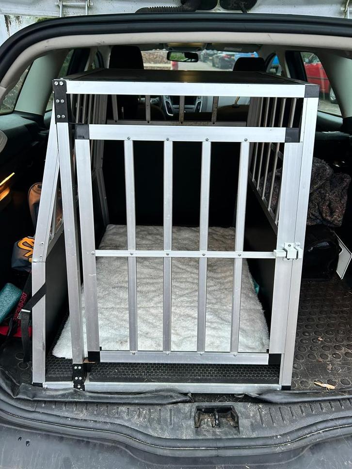 Bench voor in de auto, Dieren en Toebehoren, Hondenbenches, Zo goed als nieuw, Ophalen