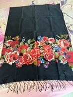 Mooie 100% zijde siaal, Ophalen of Verzenden, Zo goed als nieuw, Sjaal