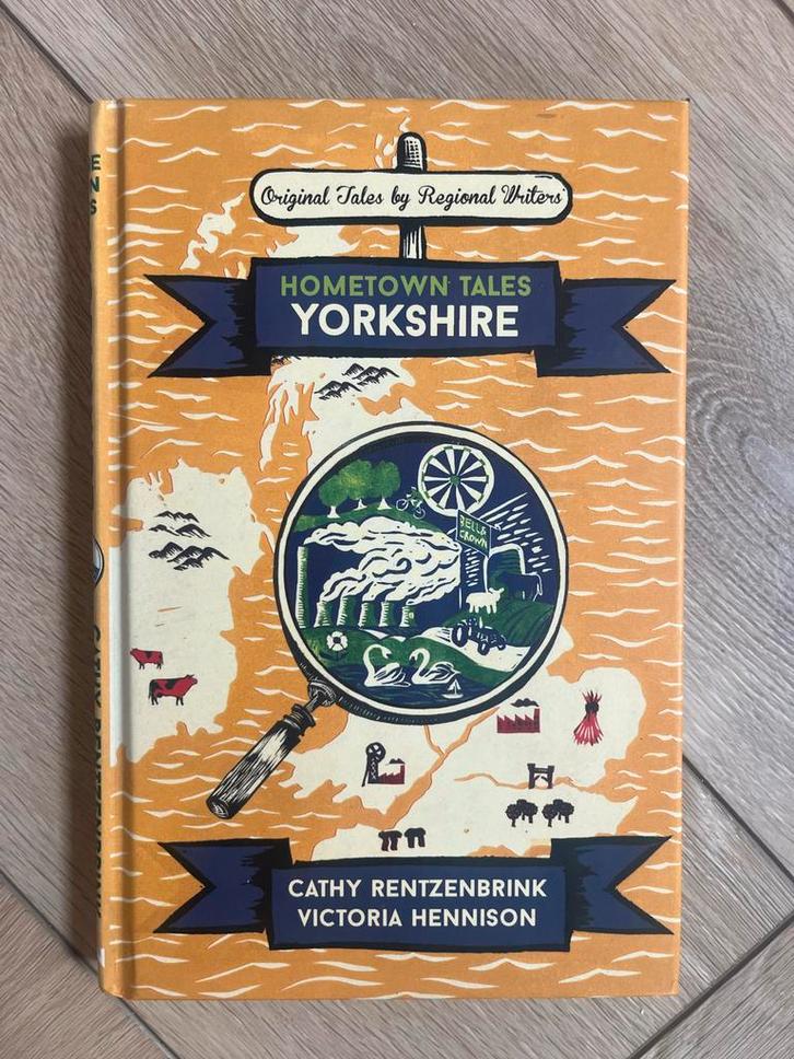 Boek: Hometown Tales Yorkshire (engelstalig), Boeken, Geschiedenis | Stad en Regio, Zo goed als nieuw, 20e eeuw of later, Ophalen of Verzenden