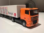 Lion car daf 95 xf met oplegger streps  1:50, Hobby en Vrije tijd, Modelauto's | 1:50, Ophalen of Verzenden, Zo goed als nieuw
