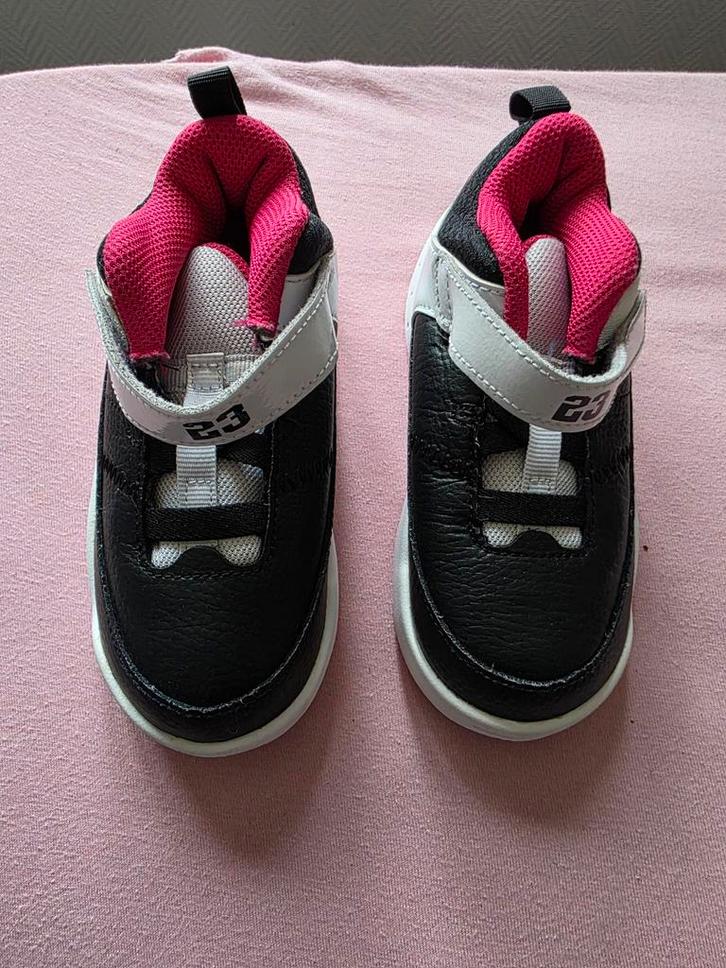 Jordan Schoenen Meisjes Maat 26, Kinderen en Baby's, Babykleding | Schoentjes en Sokjes, Zo goed als nieuw, Meisje, Schoentjes