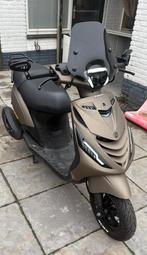 Piaggio zip 2018 iget, Fietsen en Brommers, Scooters | Piaggio, Ophalen, Zo goed als nieuw, Benzine, Zip