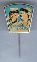 Stan Laurel & Oliver Hardy aluminium speldje ( T_040 ), Verzamelen, Speldjes, Pins en Buttons, Verzenden, Nieuw, Figuurtje, Speldje of Pin
