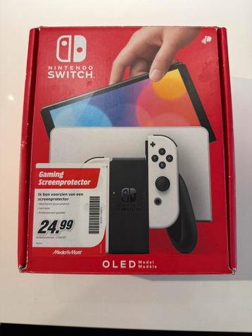 Nintendo switch met screenprotector beschikbaar voor biedingen