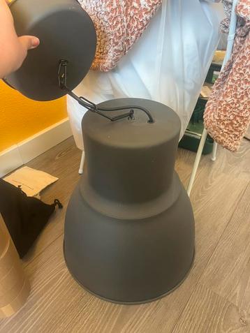 Industriële hanglamp  beschikbaar voor biedingen