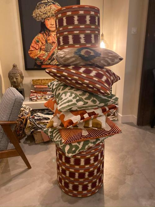 Kussens, poefjes en lampenkappen, Huis en Inrichting, Woonaccessoires | Kussens, Nieuw, Rond, Ophalen of Verzenden