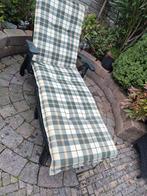 Ligbed met bijna nieuw kussen, Tuin en Terras, Ophalen of Verzenden, Zo goed als nieuw, Kunststof, Verstelbaar