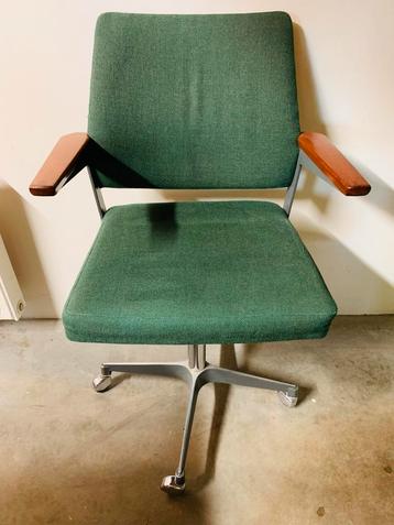 Vintage Groene Bureaustoel beschikbaar voor biedingen