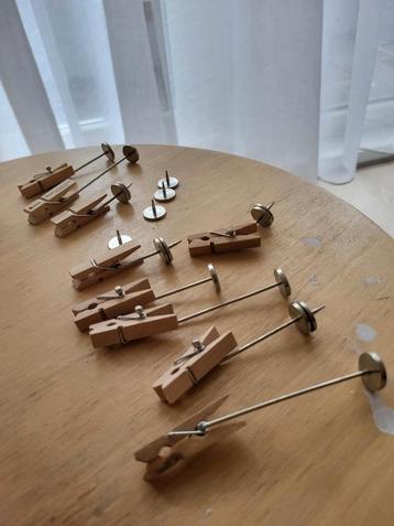 Foto Knijpers - Muurdecoratie beschikbaar voor biedingen
