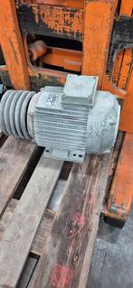 Grote 4kW Elektromotor - 1440 RPM, Doe-het-zelf en Verbouw, Motoren, Ophalen, Gebruikt, Elektromotor, 1400 tot 1800 rpm