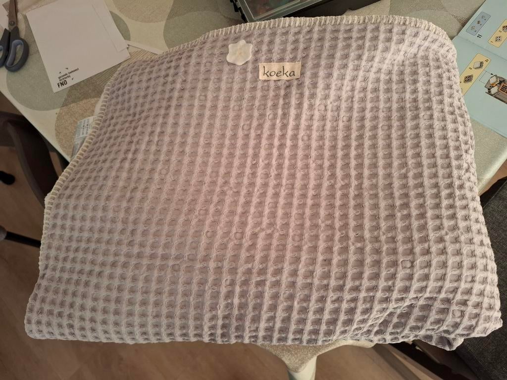 Koeka Ledikantdeken 100x150 Grijs/Wit Teddy, Ophalen of Verzenden, Gebruikt, 100 cm of meer, Deken