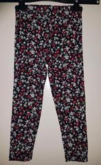 *SALE* Gebloemde legging zwart/wit/rood maat 110 *NieuW* a, Broek, Meisje, Gymboree, Nieuw