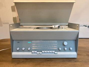 Braun Atelier 3 Gereviseerd - Buizenversterker & Platenspele beschikbaar voor biedingen