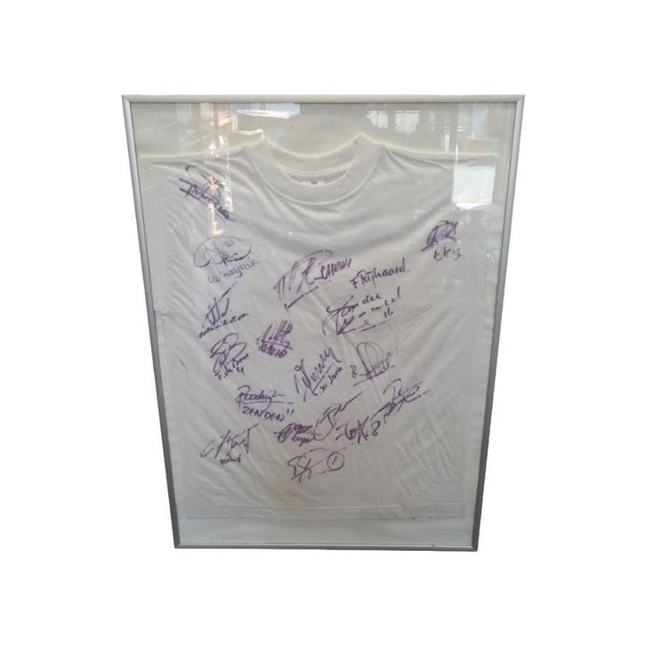 Handtekeningen Nederlands Elftal van rond 2000, Verzamelen, Sportartikelen en Voetbal, Zo goed als nieuw, Overige typen, Overige binnenlandse clubs