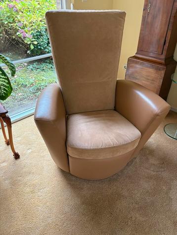 Draaifauteuil zandkleur leer/alcantara - Zeer Goede Staat beschikbaar voor biedingen