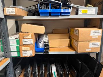 Server Materiaal Nieuw in Doos - Cisco, APC, Fiber Channel beschikbaar voor biedingen