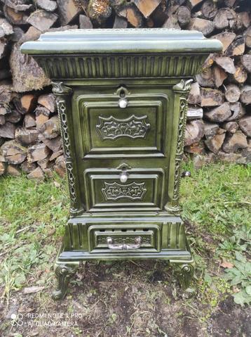 Unieke antieke emaille Art-deco houtkachel met oventje  beschikbaar voor biedingen