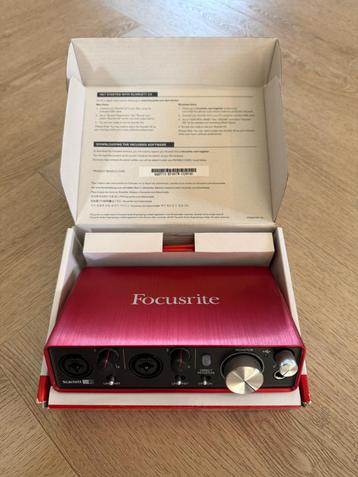 Focusrite Scarlett 2i2 2nd gen beschikbaar voor biedingen
