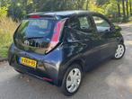 Toyota Aygo 1.0 VVT-i 1:30!, CAMERA, NAVI, NW. MODEL, Auto's, Voorwielaandrijving, Euro 5, Gebruikt, Origineel Nederlands