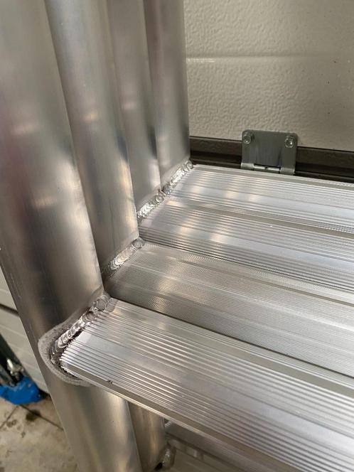 rolsteiger euro-pen 1.35x2.50x6.3m werkh. transportschade, Doe-het-zelf en Verbouw, Steigers, Zo goed als nieuw, Rolsteiger of Kamersteiger