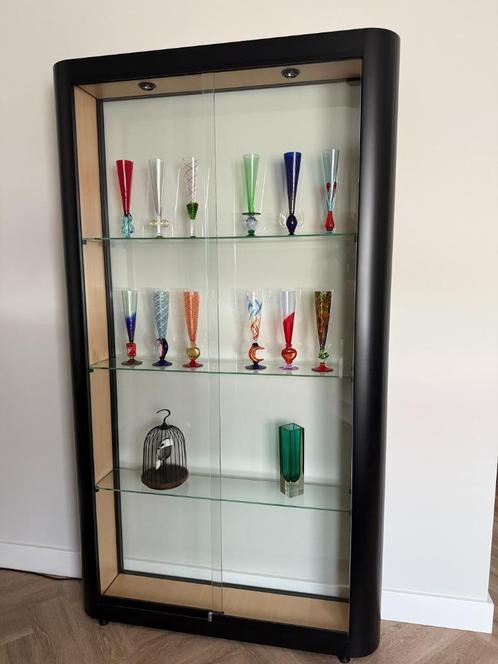 Luxe Glazen Vitrinekast +  ingebouwde verlichting 22x115x202, Huis en Inrichting, Kasten | Vitrinekasten, Zo goed als nieuw, 150 tot 200 cm