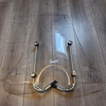 Vespa LX windscherm orgineel hoog incl bevestigingsmateriaal beschikbaar voor biedingen