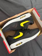 Nike air max 1 batman black yellow ‘maat 45,5’, Zwart, Nike, Nieuw, Ophalen of Verzenden