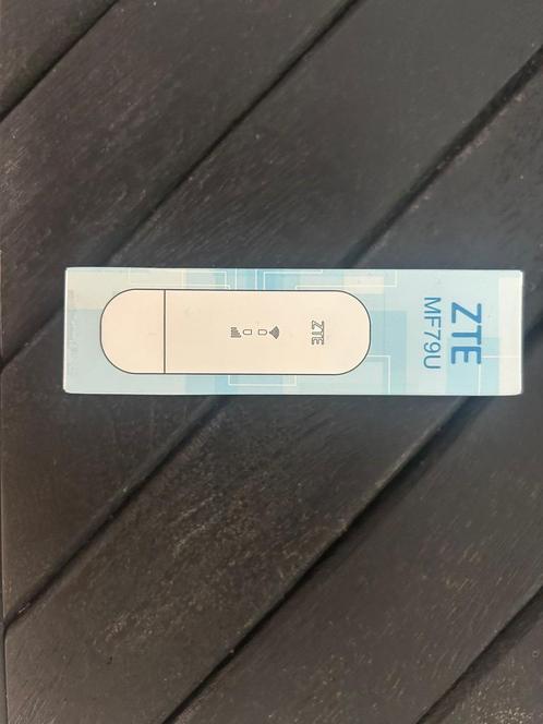 ZTE MF79U WiFi Dongel - 4G USB Stick - Voor onderweg - Nieuw, Computers en Software, Routers en Modems, Nieuw, Router met modem