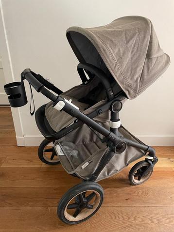 Bugaboo Fox 2 kinderwagen beschikbaar voor biedingen