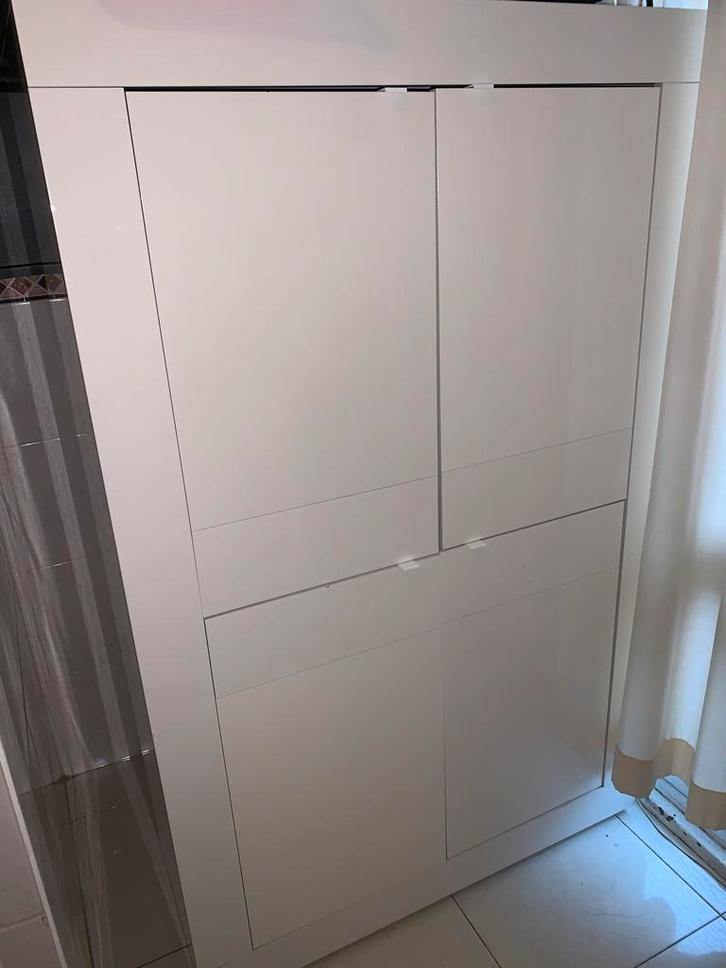 Witte Hoogglans Kast, Huis en Inrichting, Kasten | Kledingkasten, Zo goed als nieuw, 150 tot 200 cm, 50 tot 100 cm, 25 tot 50 cm