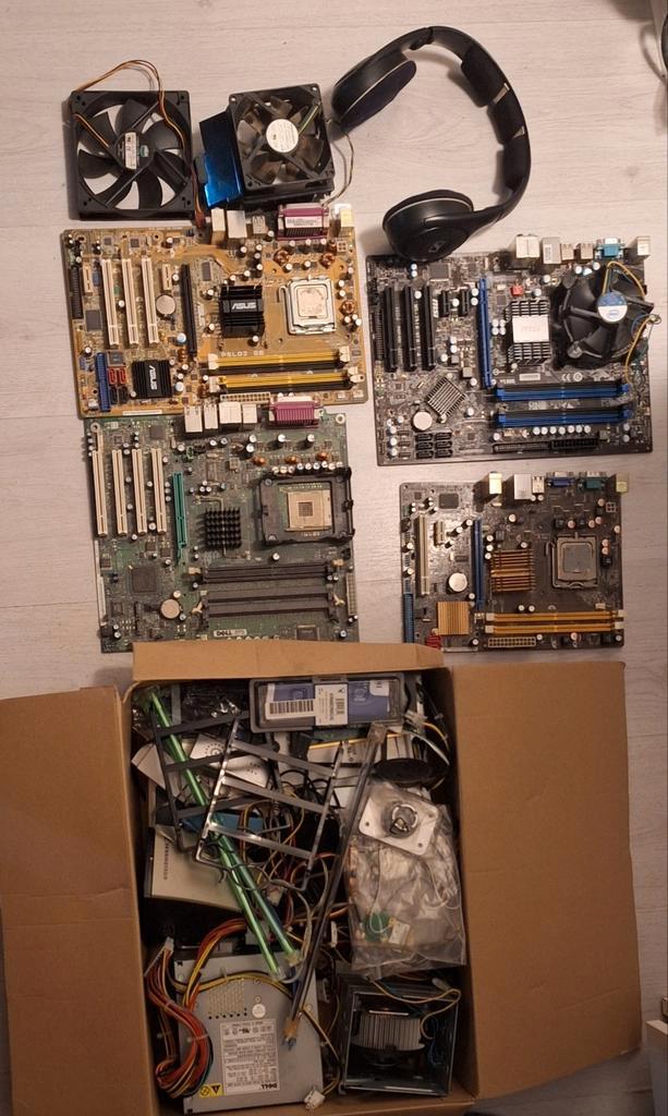 Pc onderdelen, Computers en Software, Overige Computers en Software, Zo goed als nieuw, Ophalen of Verzenden