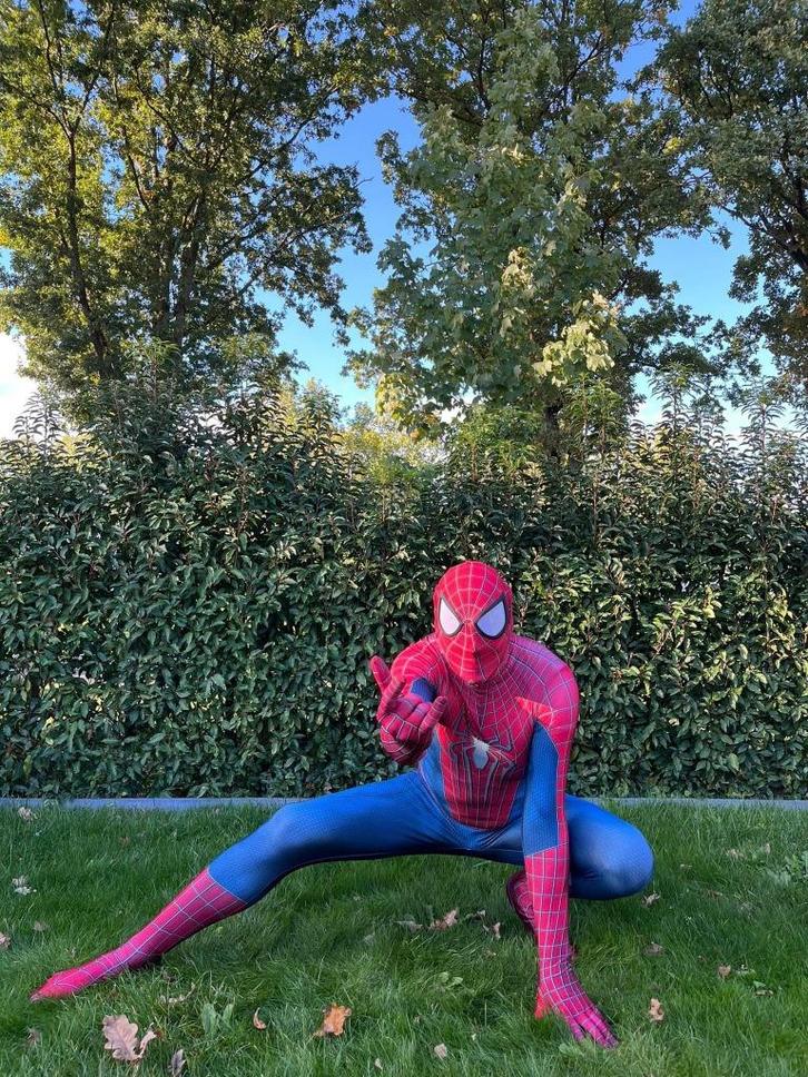 Te Huur: Spidermankostuum - Verkleedkleding, Hobby en Vrije tijd, Feestartikelen | Verhuur, Zo goed als nieuw, Overige, Ophalen of Verzenden
