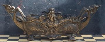 Jardinière. Brons.  Frankrijk.  Ca 1900. 49 cm. beschikbaar voor biedingen
